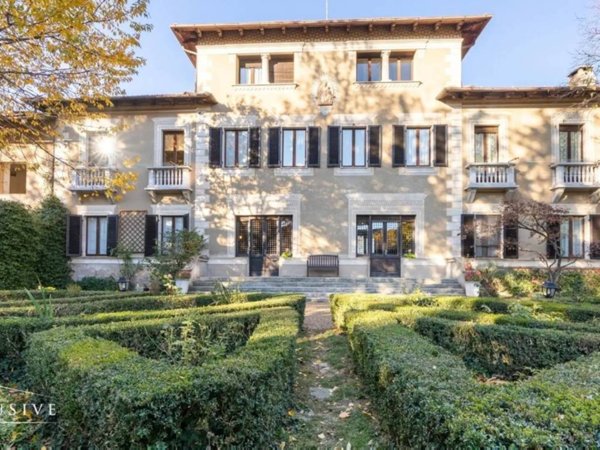 casa indipendente in vendita a Cuneo in zona San Rocco Castagnaretta