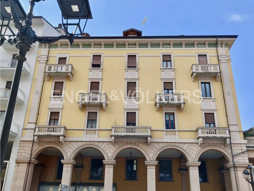 appartamento in vendita a Cuneo in zona Centro Città
