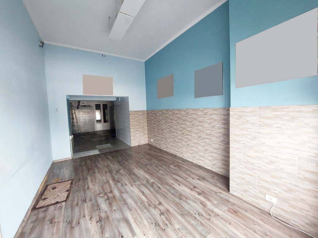 negozio in vendita a Cuneo in zona Confreria