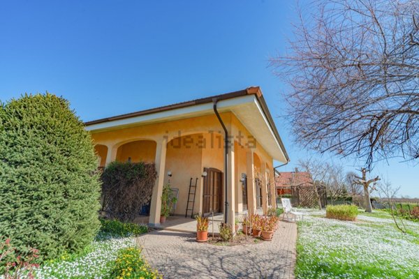 casa indipendente in vendita a Cuneo in zona San Pietro del Gallo