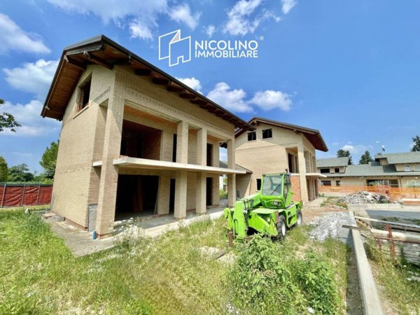 casa indipendente in vendita a Cuneo in zona Cerialdo