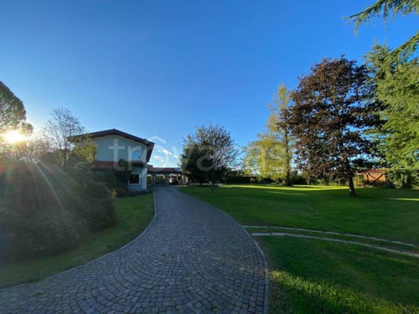 casa indipendente in vendita a Cuneo in zona Spinetta