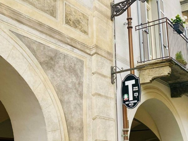 negozio in vendita a Cuneo in zona Centro Città