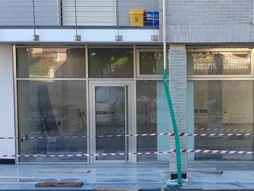 locale commerciale in vendita a Cuneo