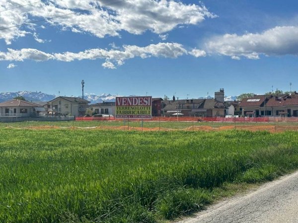 casa indipendente in vendita a Cuneo in zona Centro Città