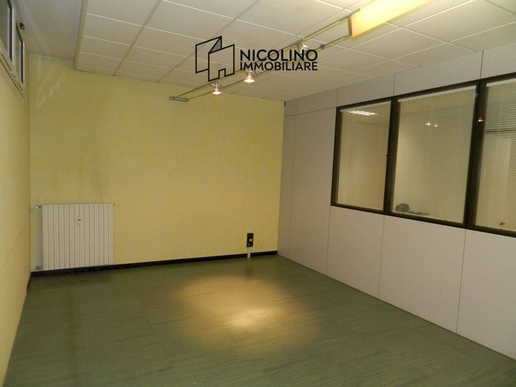 ufficio in vendita a Cuneo in zona Centro Città