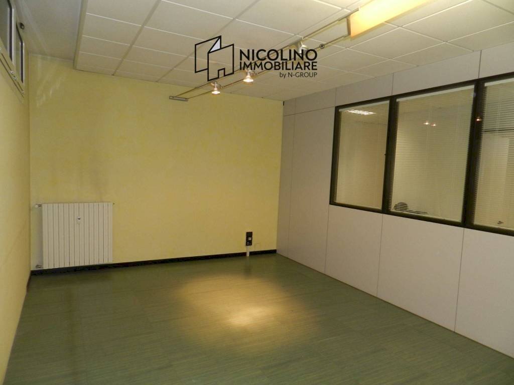 ufficio in vendita a Cuneo in zona Centro Città