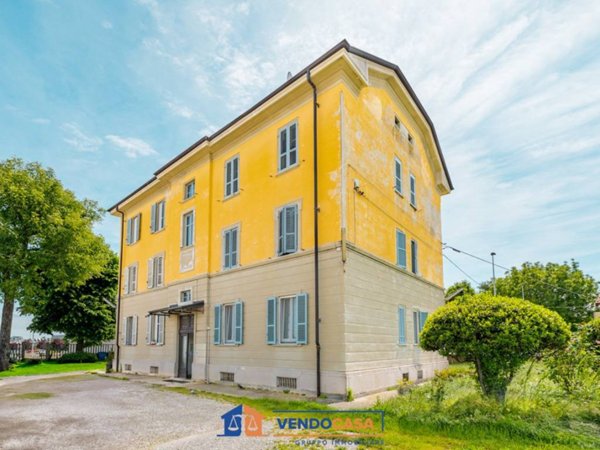 appartamento in vendita a Cuneo in zona San Rocco Castagnaretta