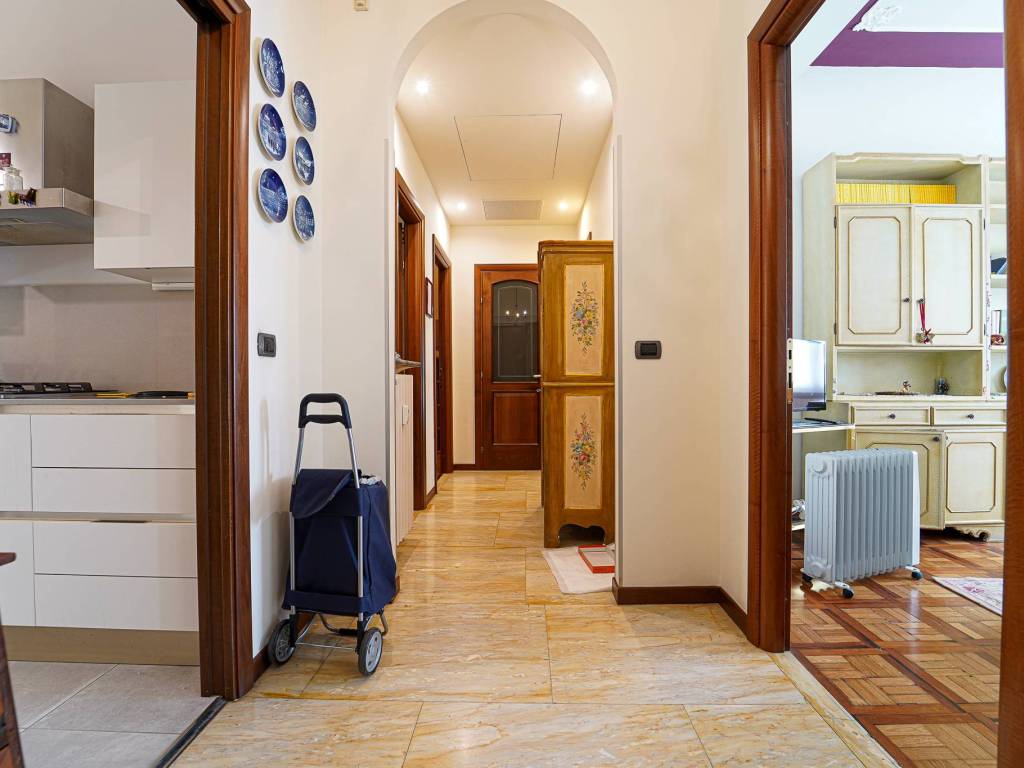 appartamento in vendita a Cuneo in zona Centro Città