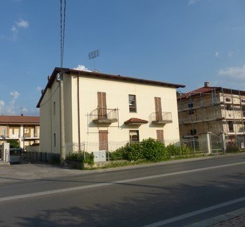 casa indipendente in vendita a Cuneo in zona San Rocco Castagnaretta