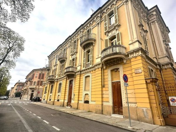 appartamento in vendita a Cuneo in zona Centro Città