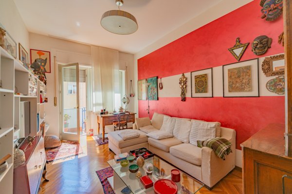 casa indipendente in vendita a Cuneo in zona Centro Città