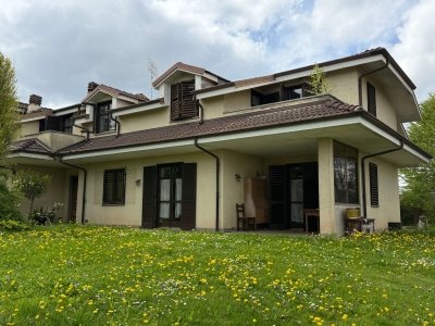 casa indipendente in vendita a Cuneo in zona Madonna dell'Olmo