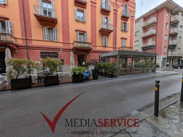 negozio in vendita a Cuneo