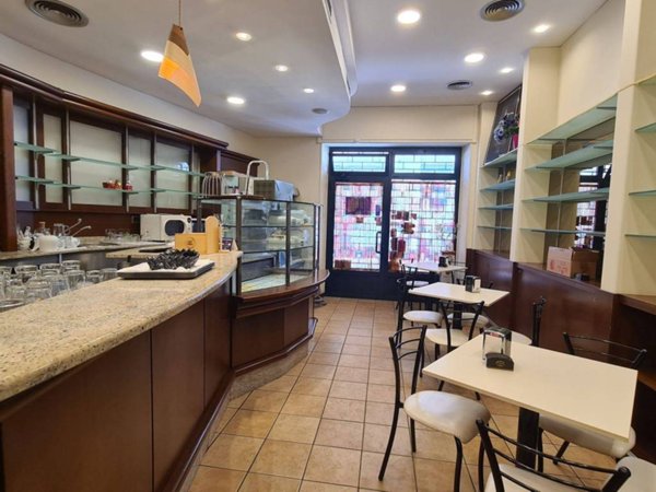 negozio in vendita a Cuneo in zona Centro Città