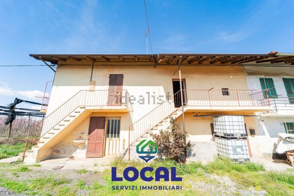 casa indipendente in vendita a Cuneo in zona Centro Città