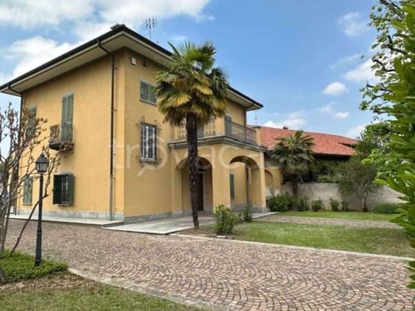 casa indipendente in vendita a Cuneo in zona Madonna dell'Olmo