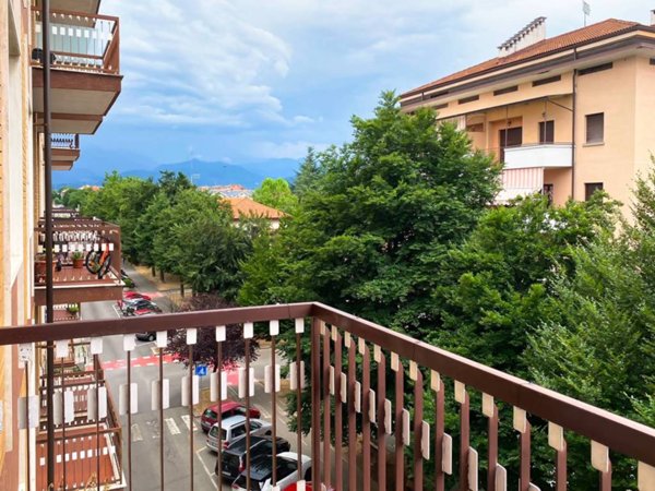 appartamento in vendita a Cuneo in zona San Rocco Castagnaretta
