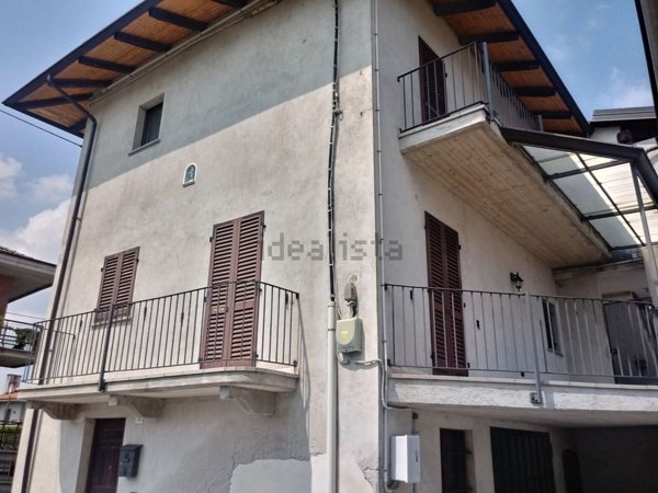 casa indipendente in vendita a Cuneo in zona Centro Città