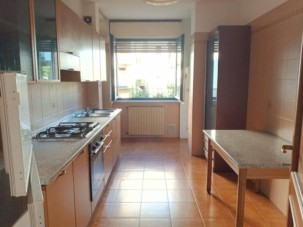 appartamento in vendita a Cuneo in zona San Rocco Castagnaretta