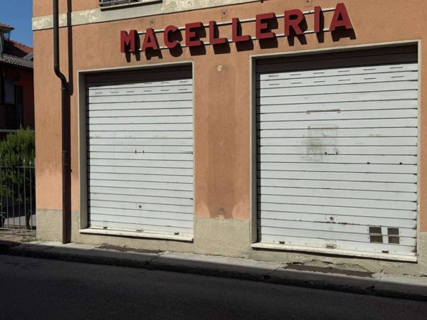 negozio in vendita a Cuneo in zona Madonna dell'Olmo