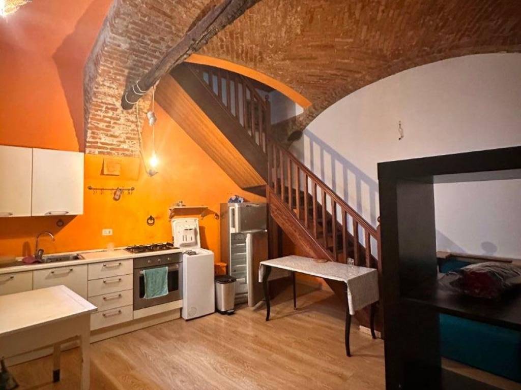 casa indipendente in vendita a Cuneo in zona Centro Città
