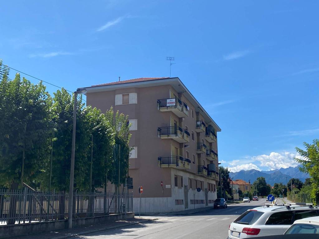 appartamento in vendita a Cuneo in zona San Rocco Castagnaretta
