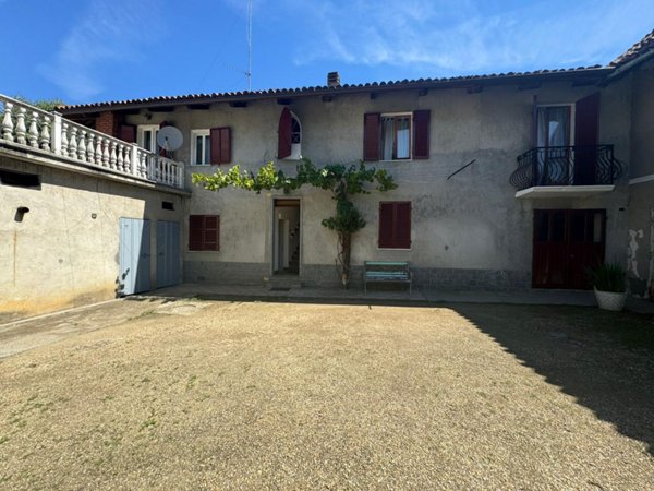 casa indipendente in vendita a Cuneo