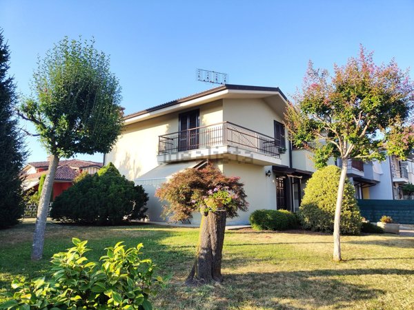 casa indipendente in vendita a Cuneo in zona San Pietro del Gallo