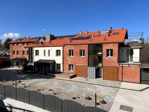 casa indipendente in vendita a Cuneo in zona Centro Città