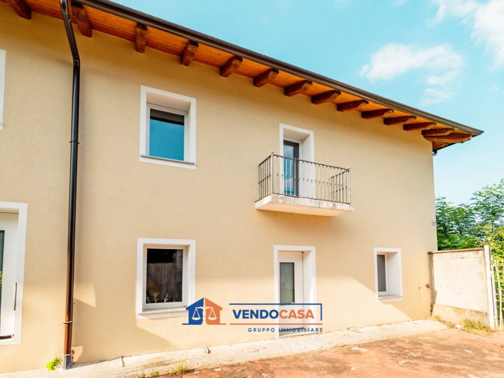 casa indipendente in vendita a Cuneo in zona Madonna dell'Olmo