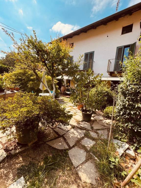casa indipendente in vendita a Cuneo in zona Spinetta