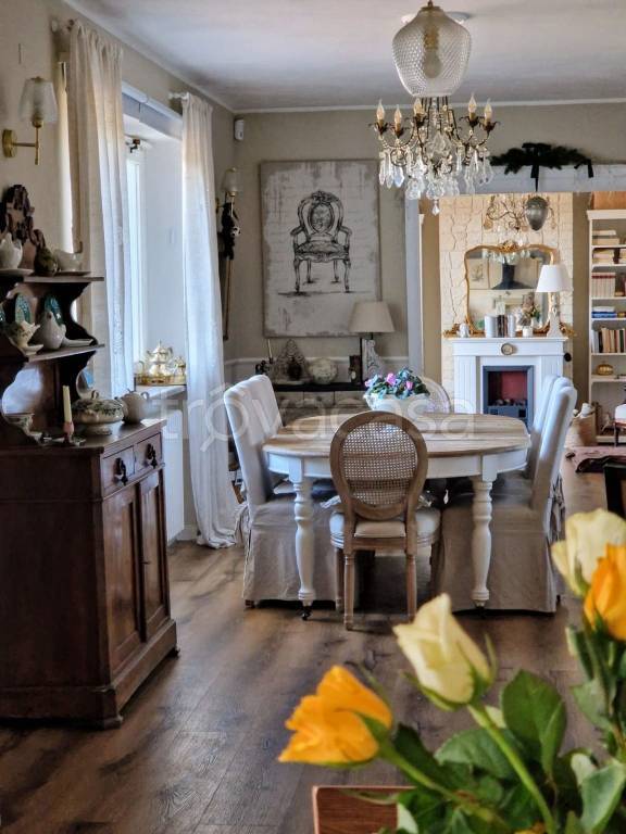 casa indipendente in vendita a Cuneo in zona Madonna delle Grazie