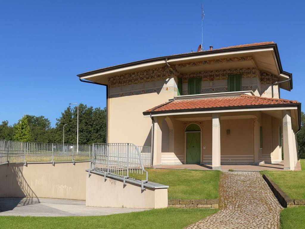 casa indipendente in vendita a Cuneo in zona Borgo San Giuseppe