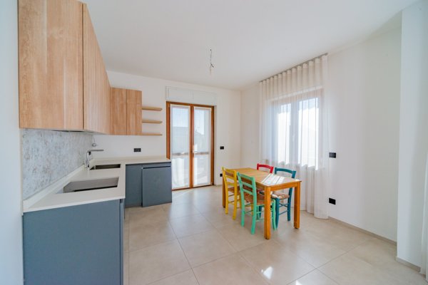 casa indipendente in vendita a Cuneo in zona Roata Rossi