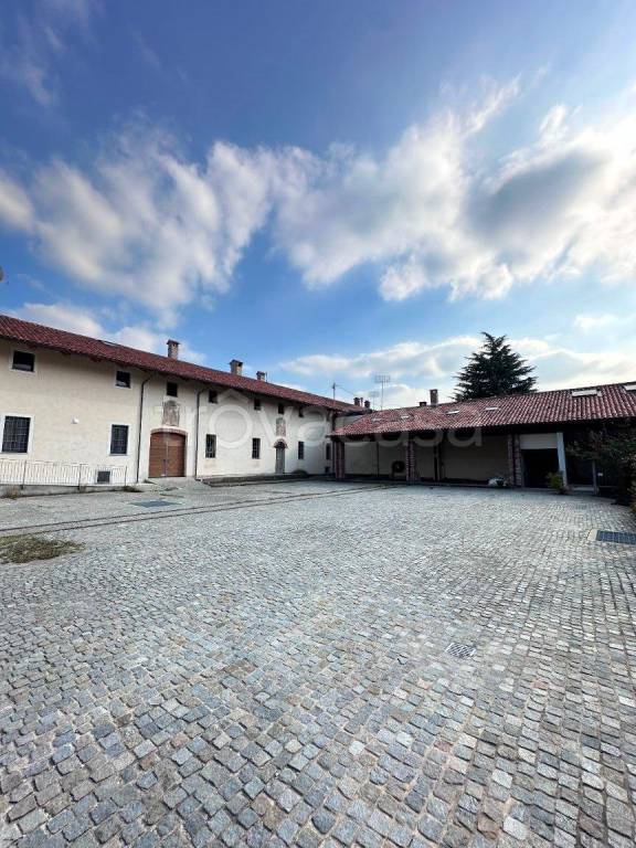 casa indipendente in vendita a Cuneo in zona Madonna delle Grazie