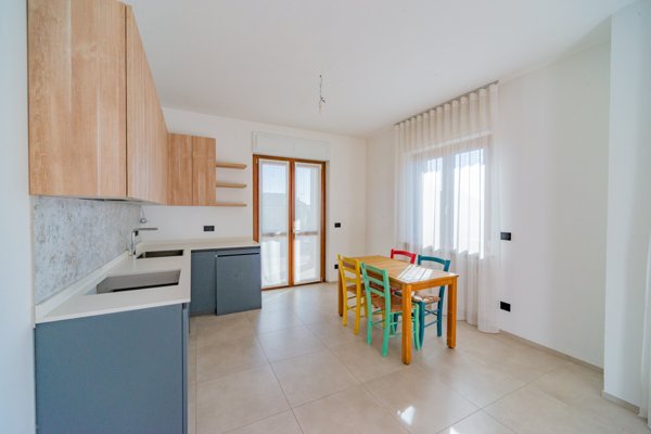 casa indipendente in vendita a Cuneo in zona Roata Rossi