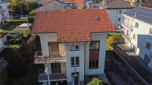 casa indipendente in vendita a Cuneo in zona San Rocco Castagnaretta