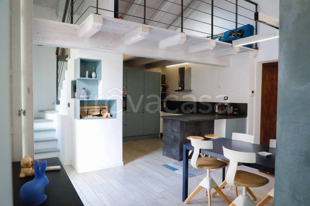 appartamento in vendita a Cuneo in zona Centro Città