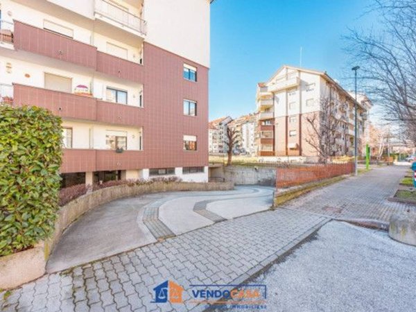 negozio in vendita a Cuneo in zona Centro Città