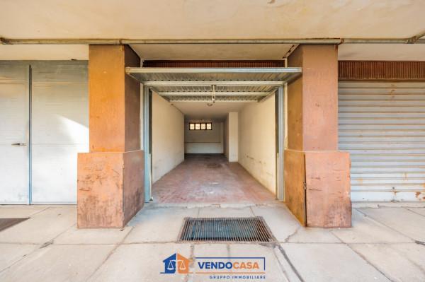 negozio in vendita a Cuneo in zona Centro Città