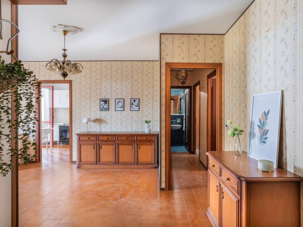 appartamento in vendita a Cuneo in zona San Rocco Castagnaretta