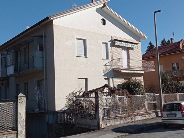 appartamento in vendita a Cuneo in zona San Rocco Castagnaretta