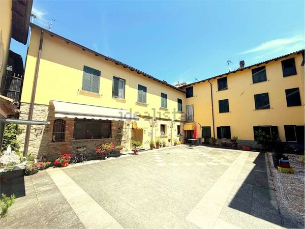 casa indipendente in vendita a Cuneo in zona Borghetto