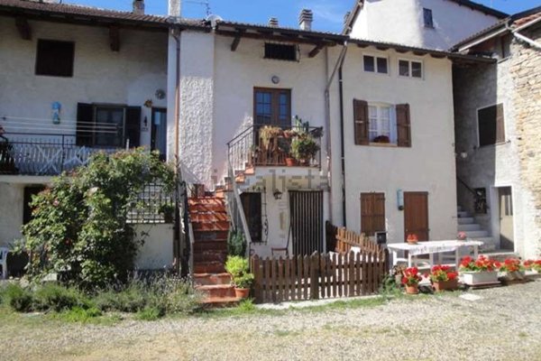 casa semindipendente in vendita a Cuneo in zona Borghetto