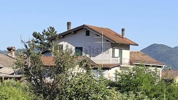 casa indipendente in vendita a Cuneo in zona Borghetto