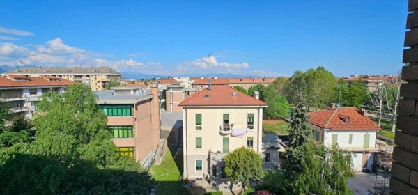 appartamento in vendita a Cuneo in zona Centro Città
