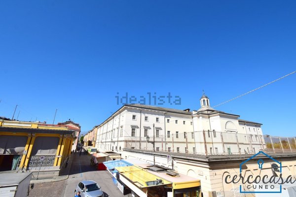 appartamento in vendita a Cuneo in zona Centro Città