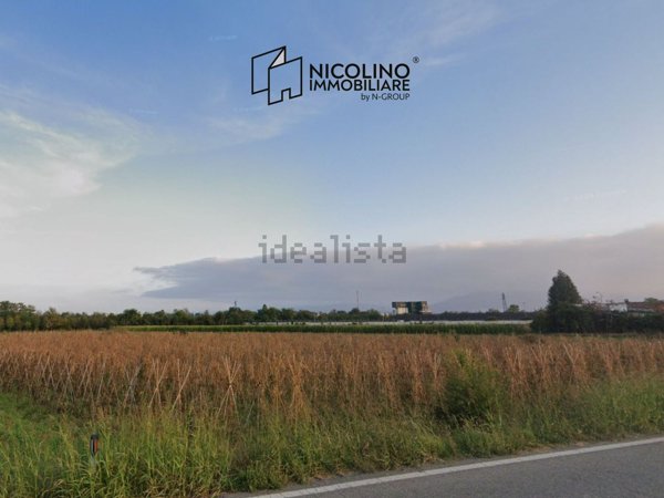 terreno edificabile in vendita a Cuneo in zona Madonna dell'Olmo