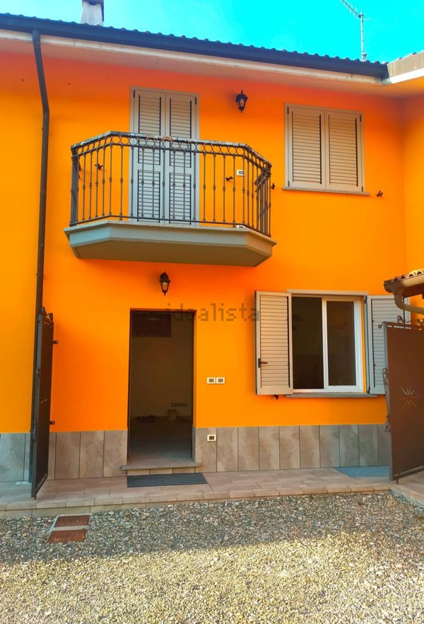 casa indipendente in vendita a Cuneo in zona Borghetto